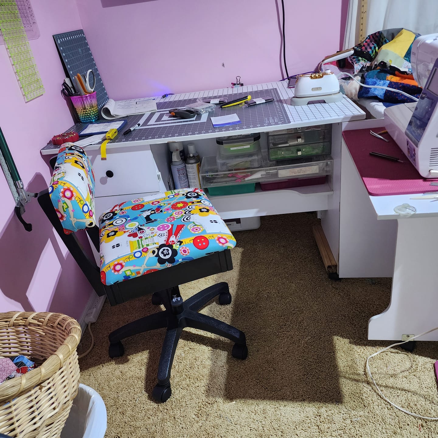 Customer photo review of Arrow Hydraulic Sewing Chair