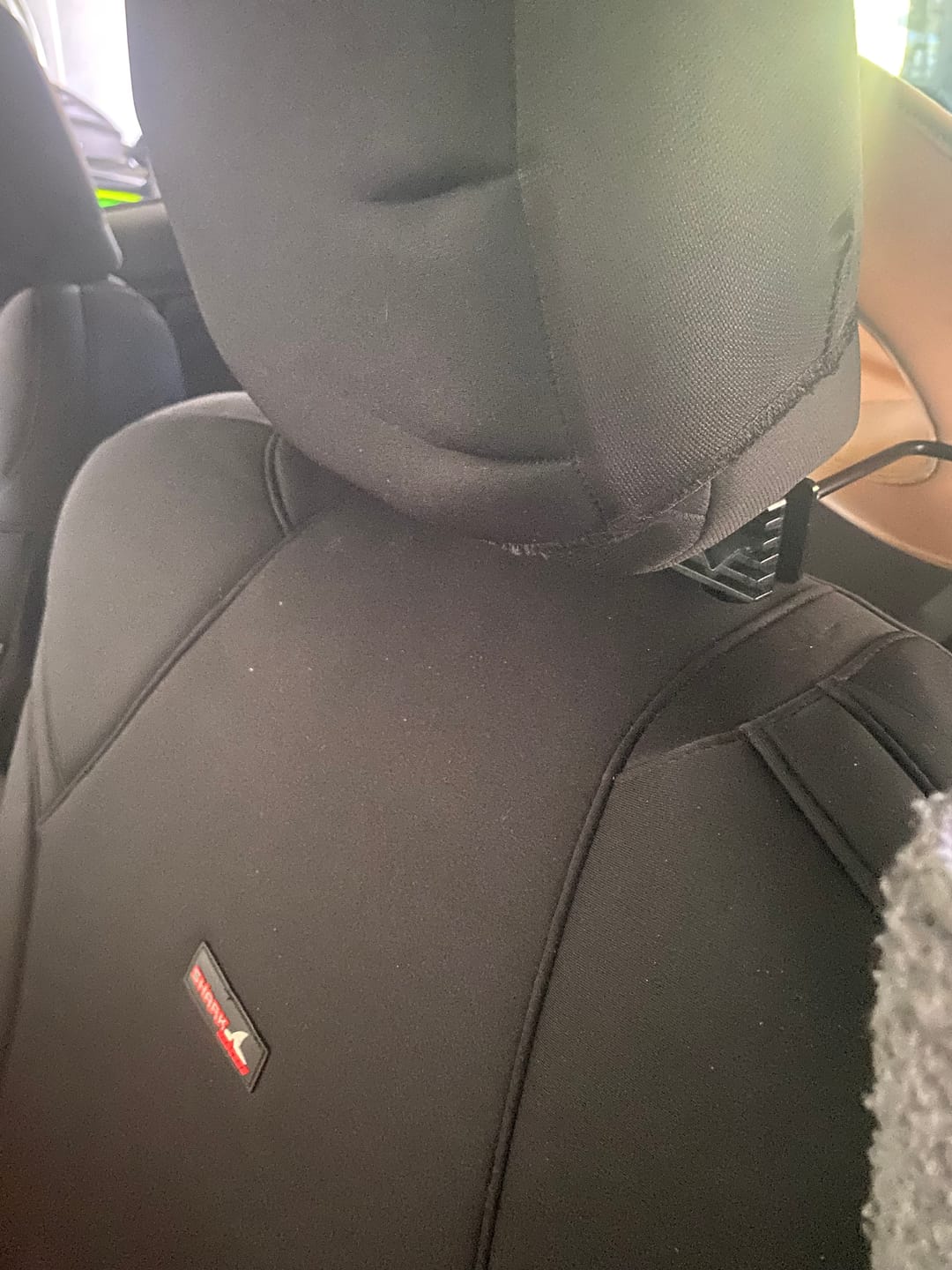 Customer photo review of Sharkskin Seat Covers for Isuzu D-MAX SX CREW CAB (July/2020-ON)