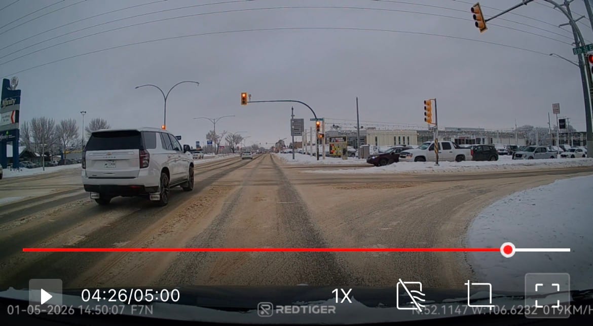 Customer photo review of REDTIGER F7NP Dash Cam Front Rear, 4K/2.5K Full HD Dash Camera for Cars, Included 32GB Card, Built-in Wi-Fi GPS, 3.16” IPS Screen, Night Vision, 170°Wide Angle, WDR, 24H Parking Mode