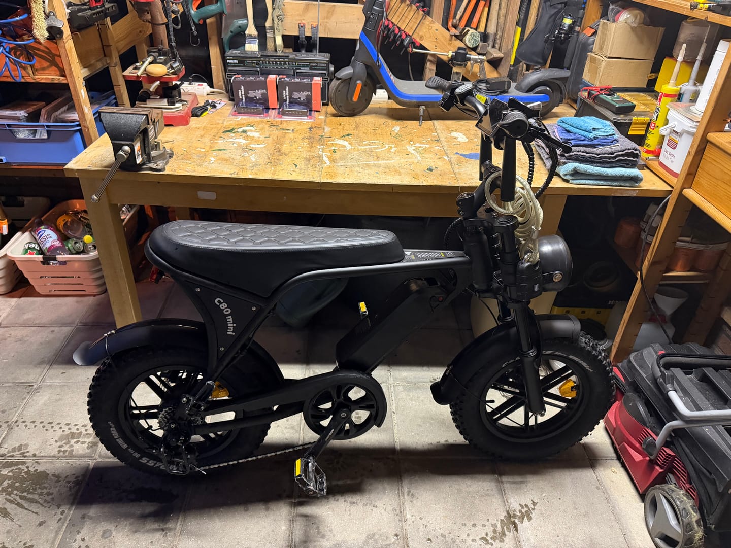 Customer photo review of OUXI C80 Mini - Donkerblauw (incl. voetsteuntjes & alarm)