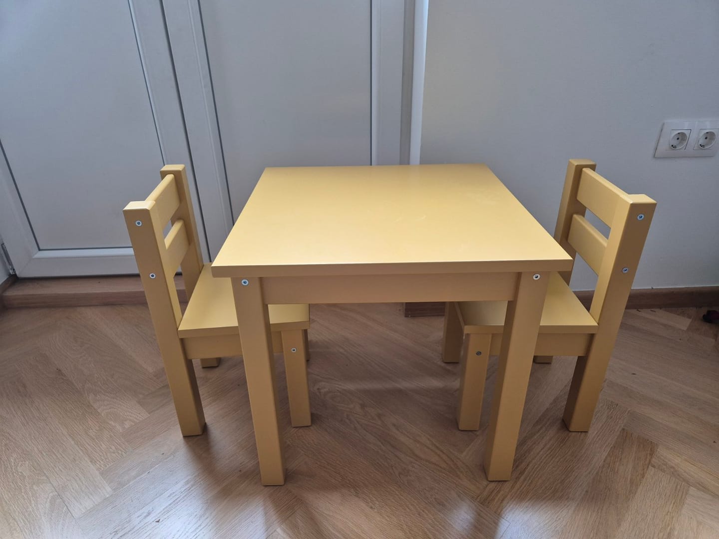 Customer photo review of BUNDLE MADS Bord og to stole