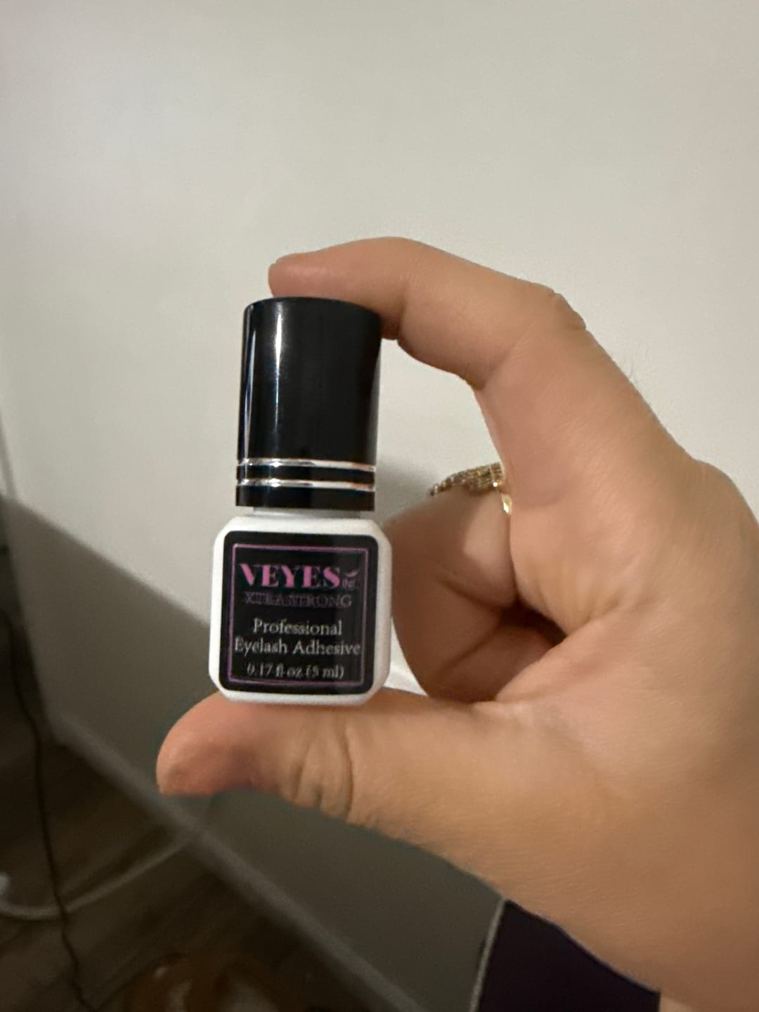 Customer photo review of Extra Strong - Lash Extension Glue