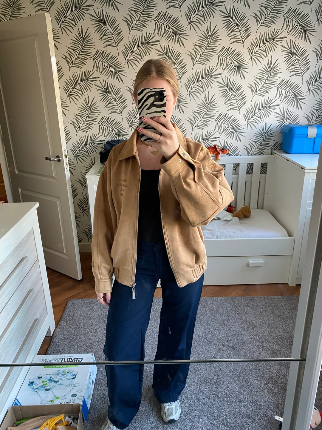 Kundenfoto-Bewertung von EMBOSSED SUEDE JACKET CAMEL