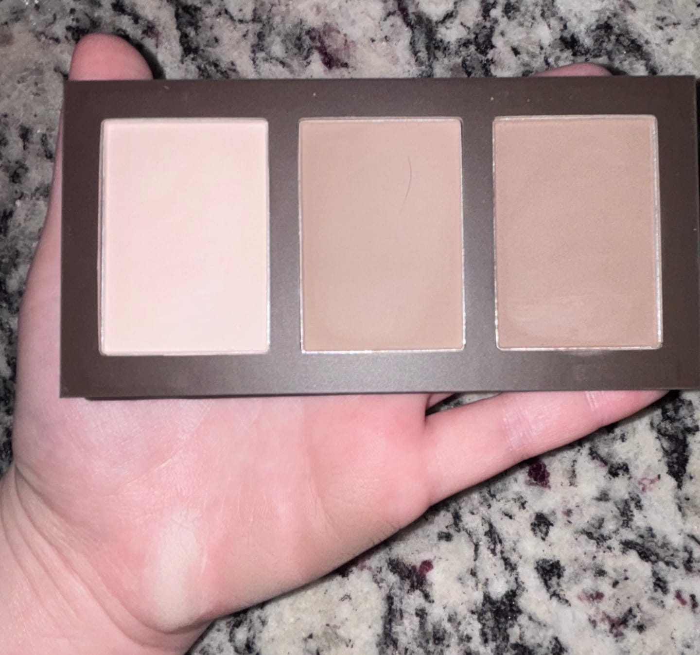 Customer photo review of Lilith Luperca Contour Palette