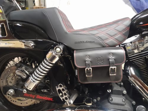 Customer photo review of H-D® Dyna Bolt On Battery Bag - DBB03