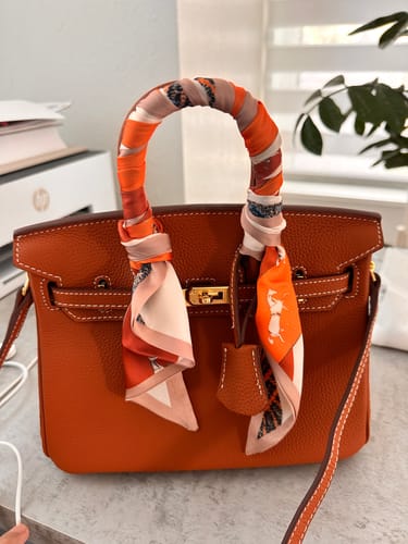 Customer photo review of Gabrielle