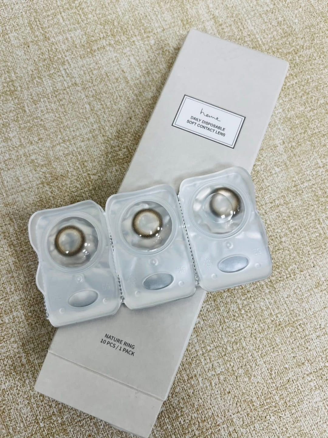 Customer photo review of Olens Real Ring 1 Day Gray 日拋隱形眼鏡