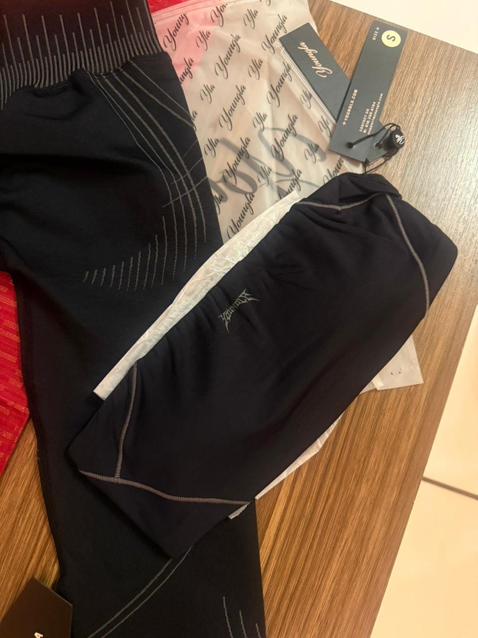 Customer photo review of W2234 Batman Seamless Leggings