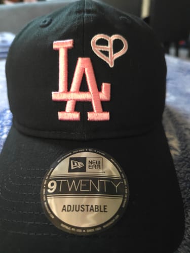 Customer photo review of 9TWENTY Los Angeles Dodgers New Era x MLB x BLACKPINK Black Adjustable