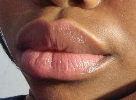 Customer photo review of BAUME À LÈVRE ROSE PERMANENT