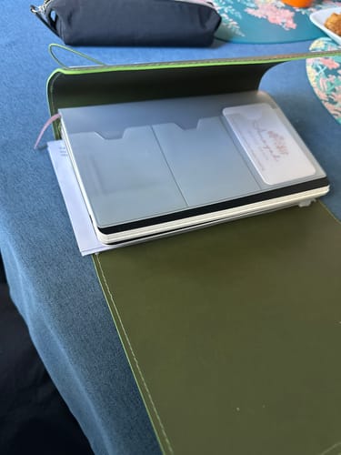 Customer photo review of Refillable Folio - OLIVE GREEN TRIFOLD