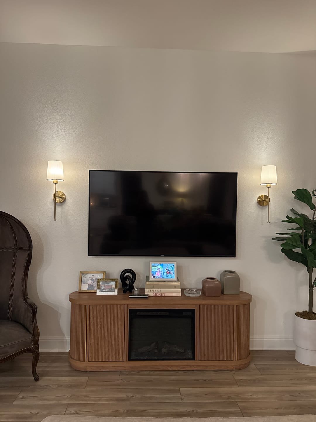Customer photo review of BELLEZE 67" Fluted TV Stand with Electric Fireplace & Sliding Tambour Doors