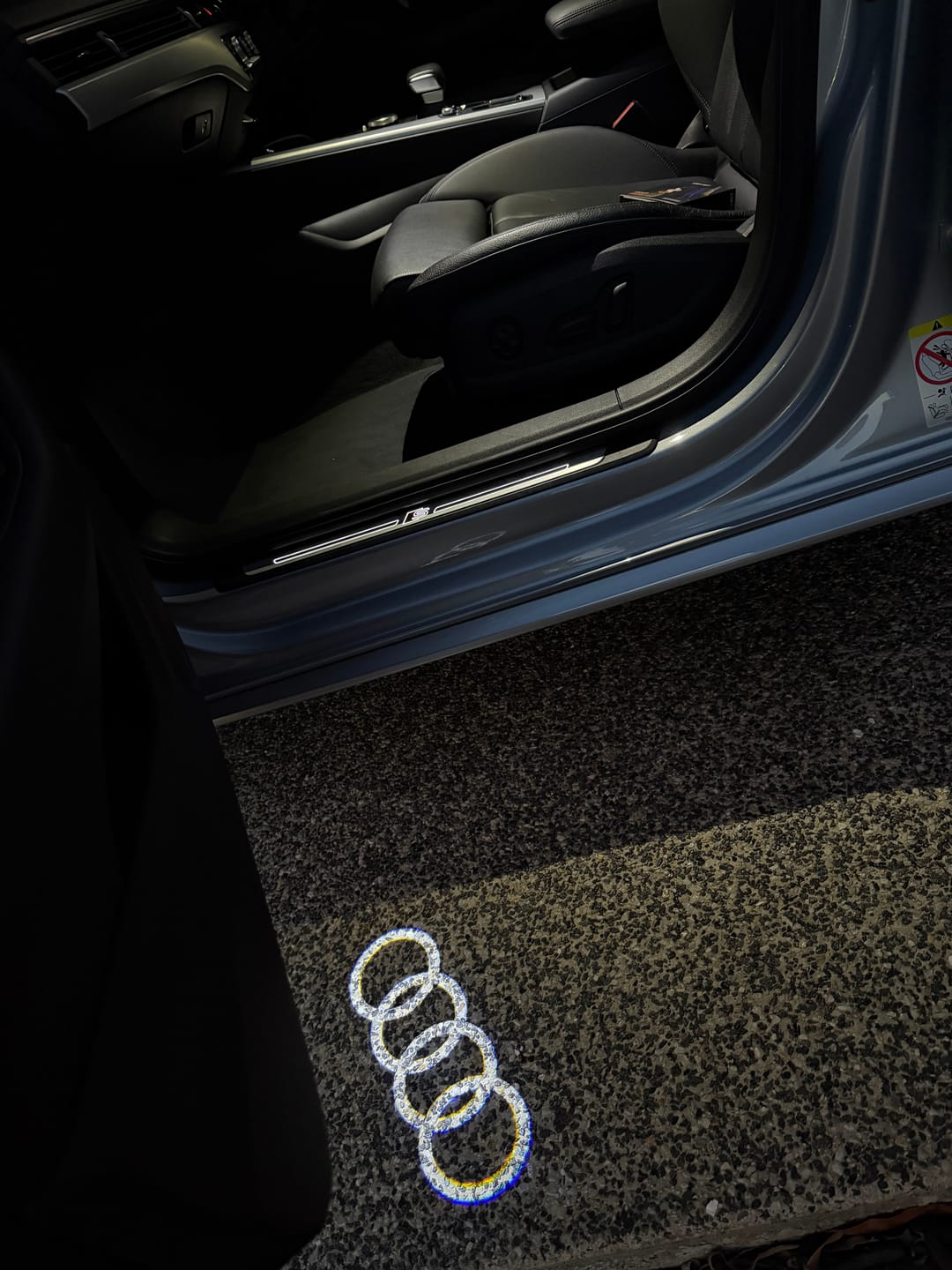 Customer photo review of Audi LED Car Door Puddle Welcome Logo Shadow Lights
