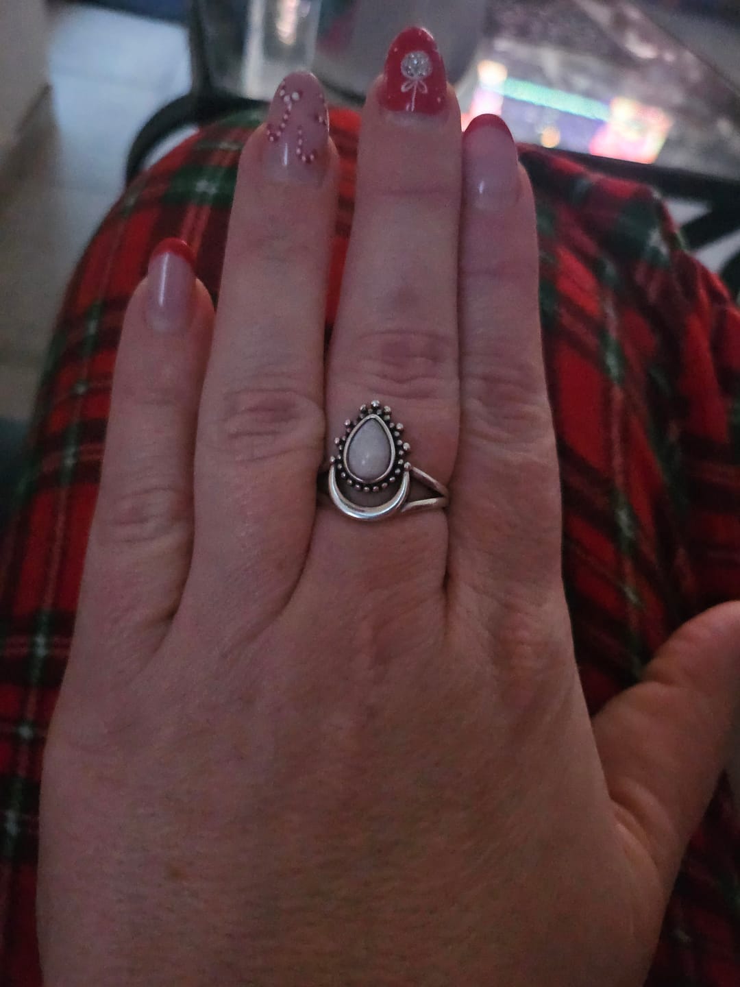 Customer photo review of Bague "Lune Intuitive" en Pierre de Lune & Argent