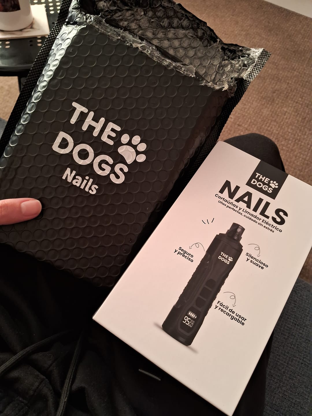 Customer photo review of Limador THE DOGS NAILS — Uñas cortas sin miedo, en casa