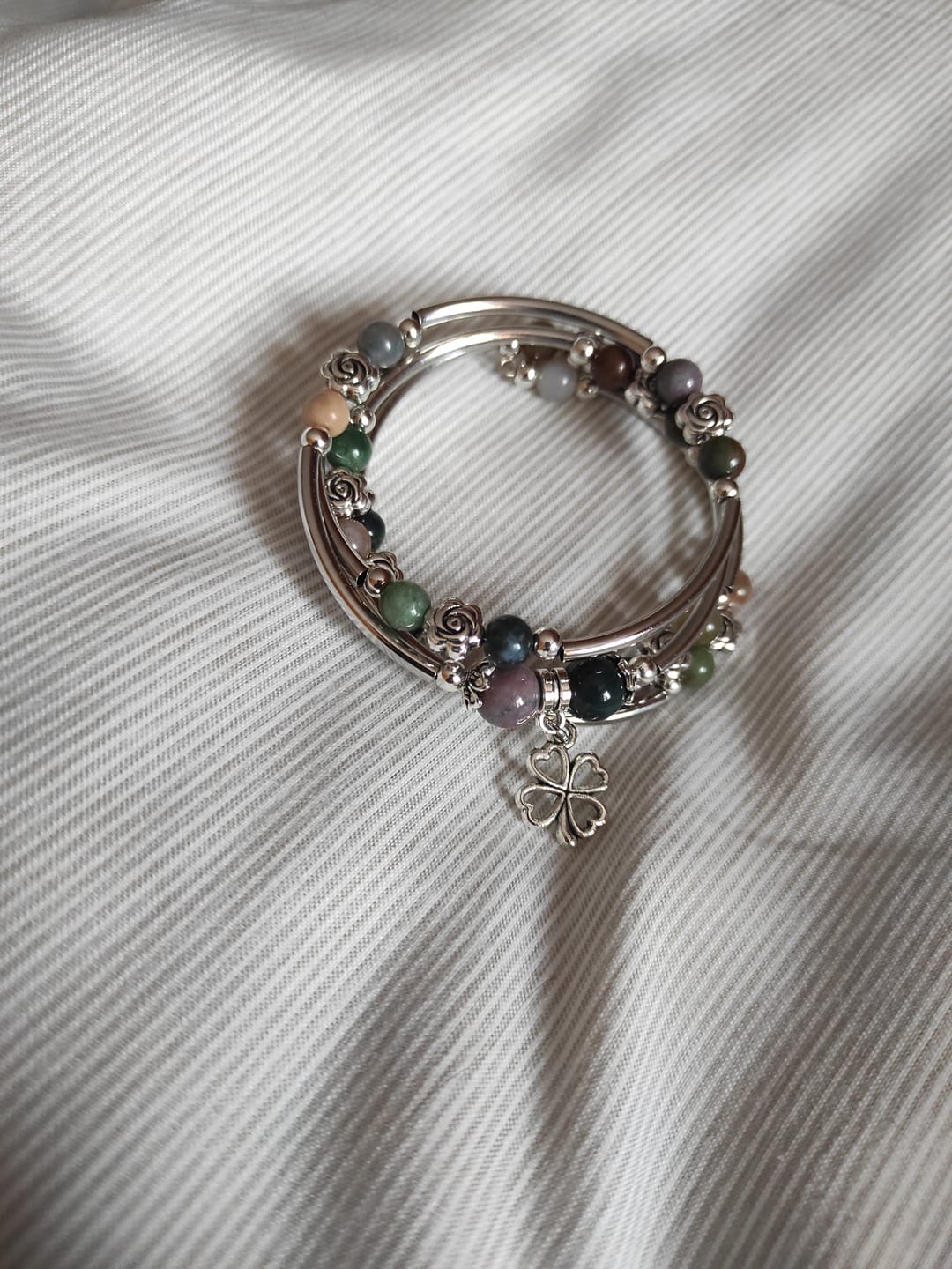 Customer photo review of Bracelet "Chance" en Pierres Naturelles