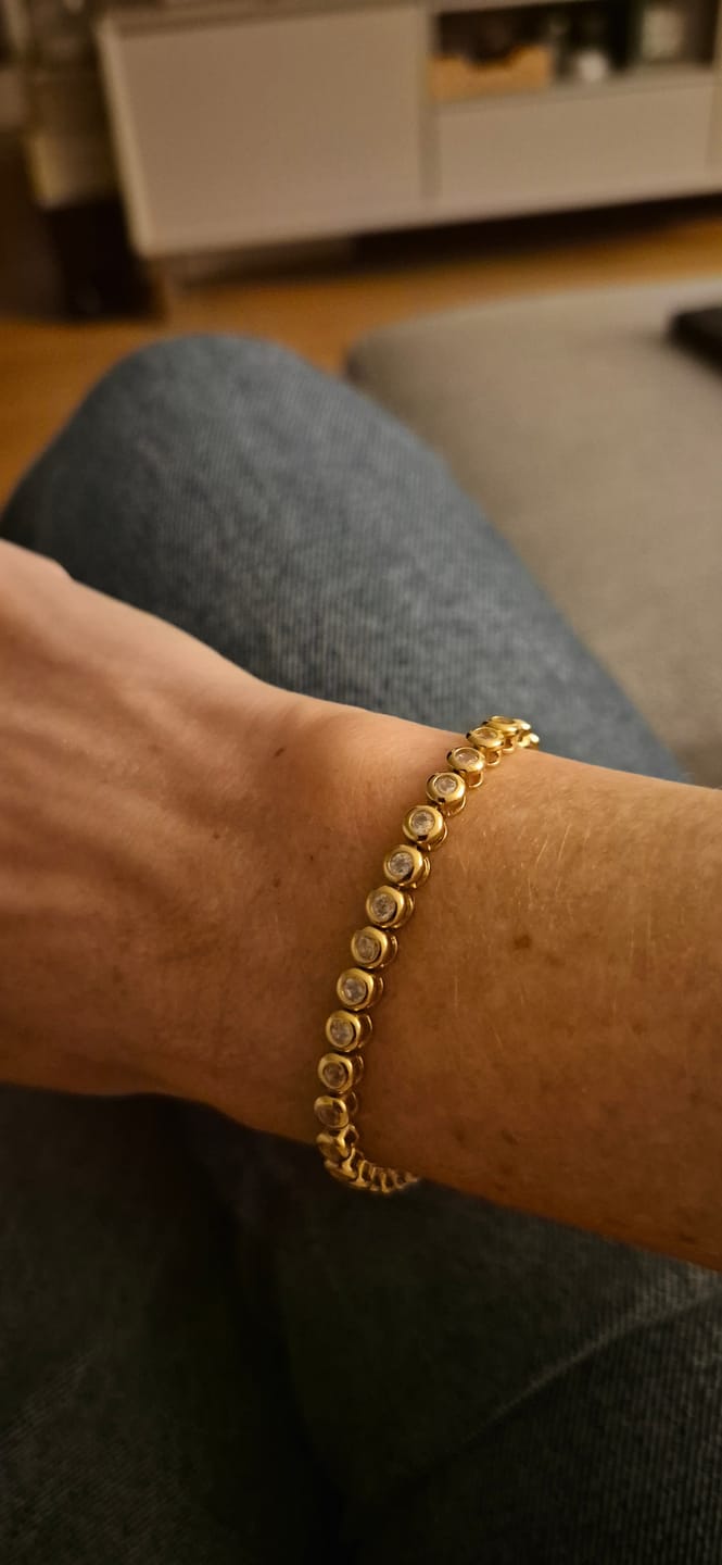 Customer photo review of Classic Bezel Tennis Bracelet