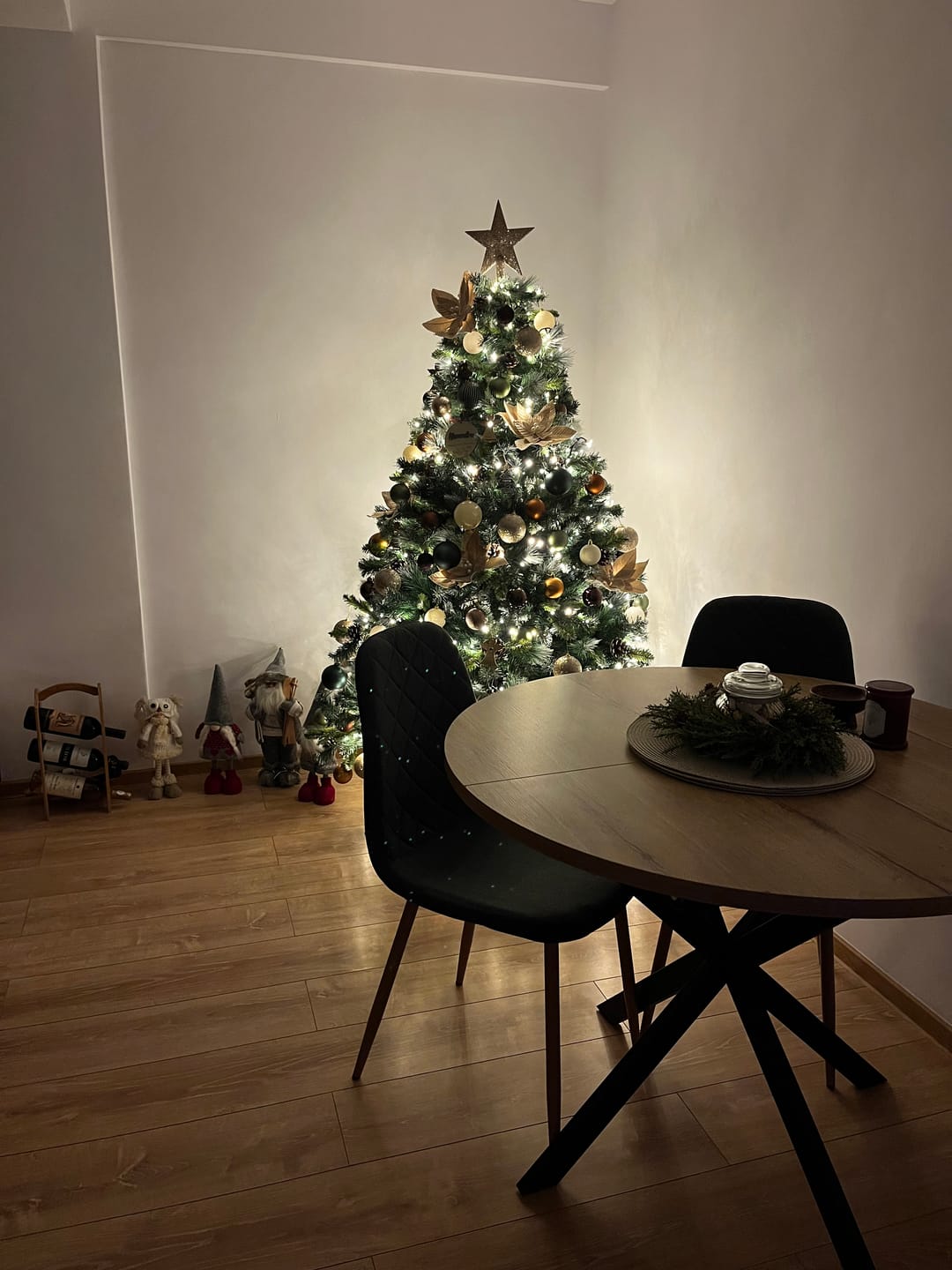 Customer photo review of Masa GASTON, stejar/negru, 100/135x100x75 cm
