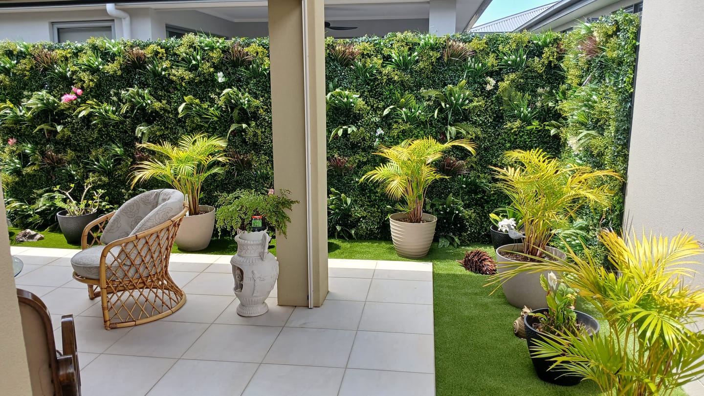 Customer photo review of Luxury Lush Spring Vertical Garden / Green Wall UV Resistant 100cm x 100cm