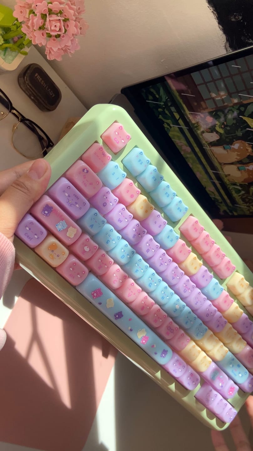 Customer photo review of KiiBOOM Meow Pudding PC Keycap Set Pre-Order