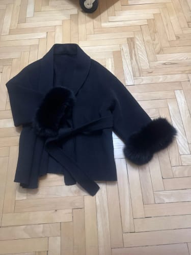 Customer photo review of Ellianna Faux Fur Coat