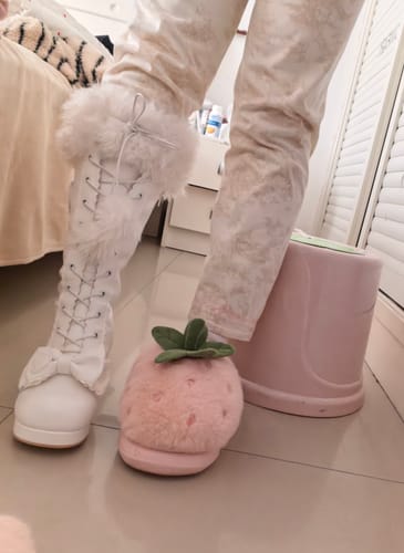 Customer photo review of Bow-Tie Fuzzy Boots