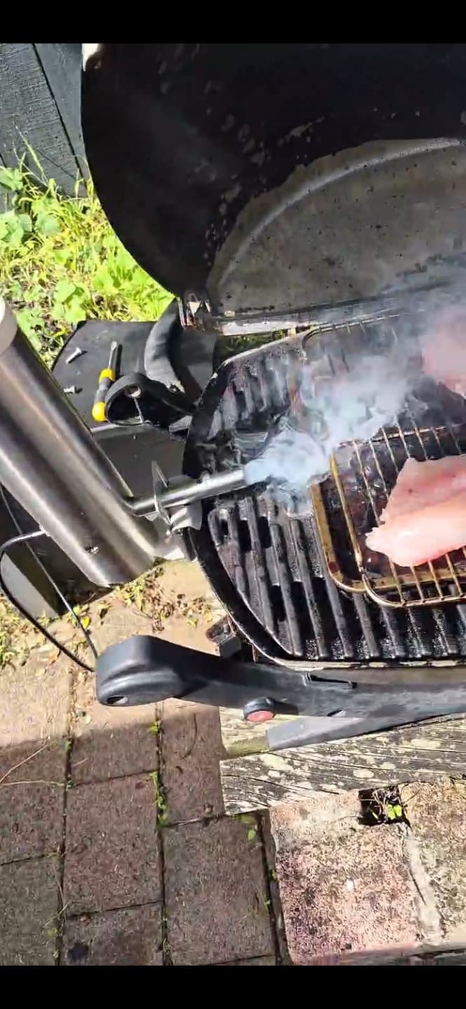 Customer photo review of Smokai Starter Kit for Weber® Q™