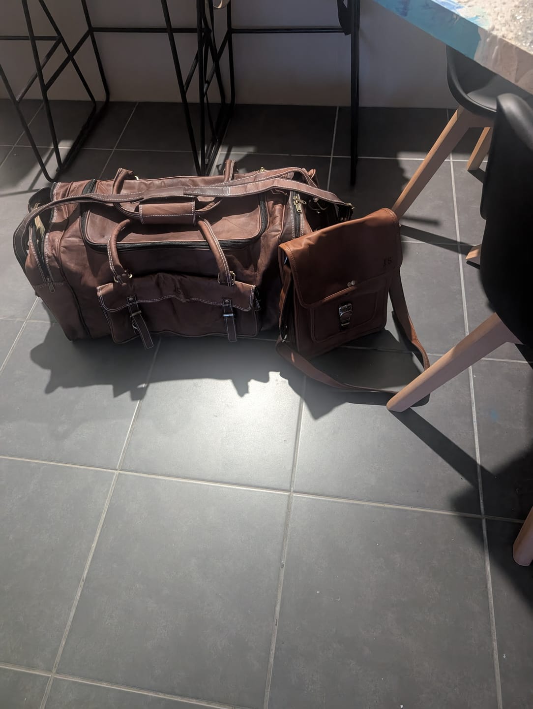 Customer photo review of The Windsor Crossbody