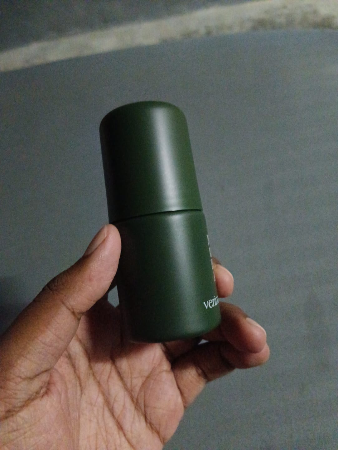 Customer photo review of [15% OFF] Refillable Roll-on Deodorant