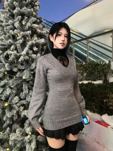 Customer photo review of Vintage sweater series, plaid skirt as an inner layer