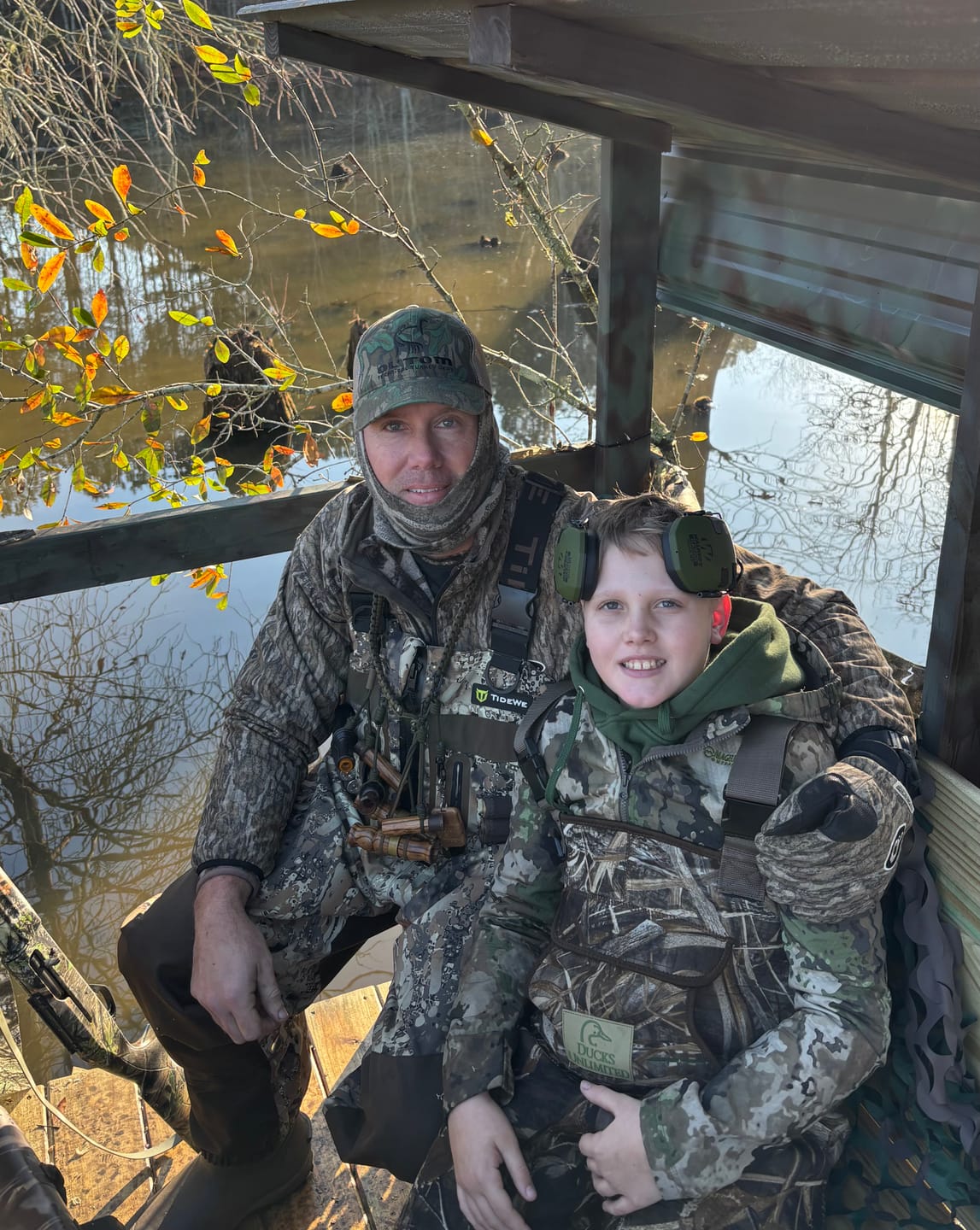 Customer photo review of DeepWade Zipped Duck Waterfowl Hunting Breathable Chest Waders