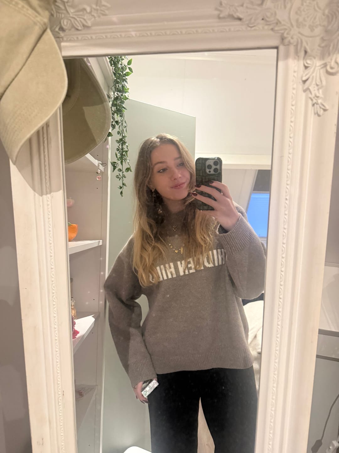 Customer photo review of KNIT SWEATER TAUPE