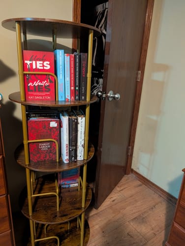 Customer photo review of Flycity 3-5 Tier Rotating Bookshelf With 360° Spinning Display