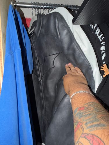 Customer photo review of BATMAN LEATHER JACKETS #5214
