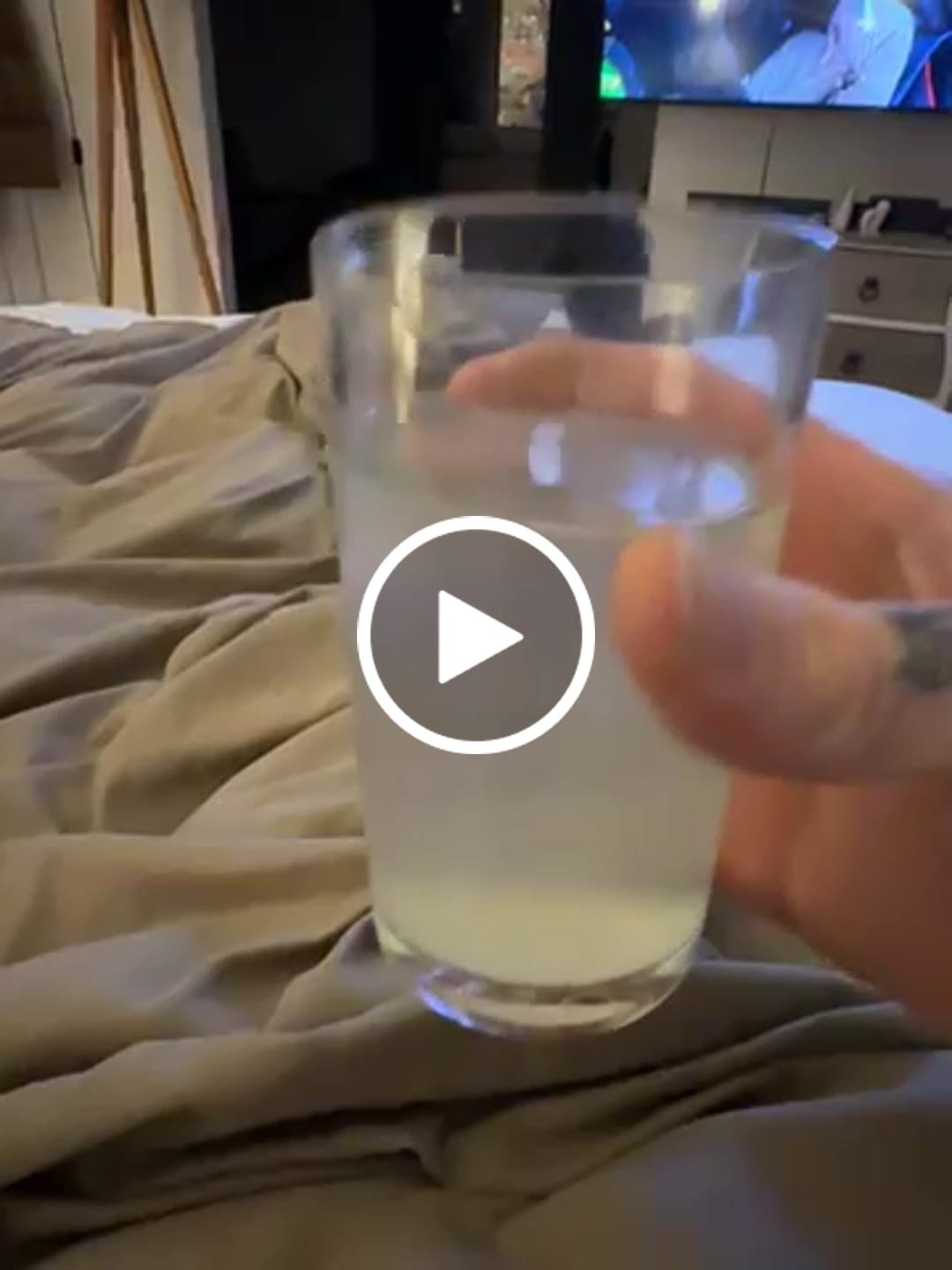 Customer video review of Ionisches Magnesium **Waldfrucht** 250g Dose
