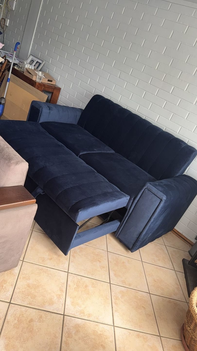 Customer photo review of Sofá cama Nantes