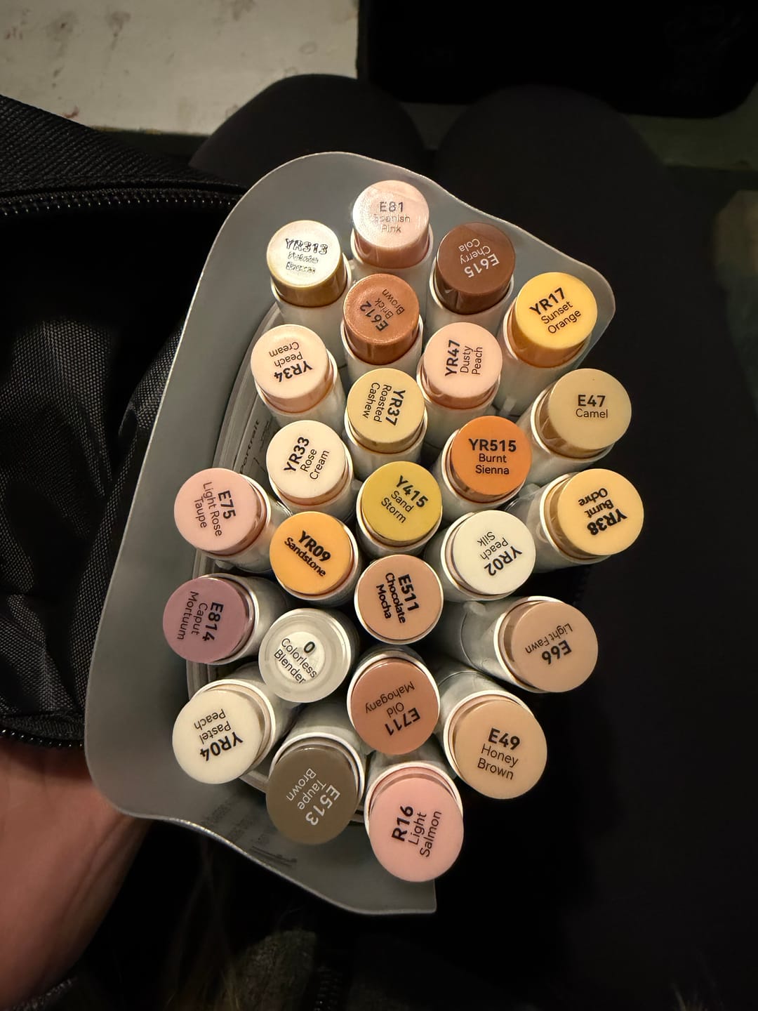 Customer photo review of Ohuhu Honolulu 24 Skin Tone Colors Dual Tips Portrait Alcohol Art Markers
