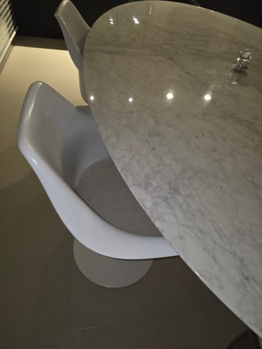 Saarinen Tulip Armchair 설치 사례 리뷰 이미지