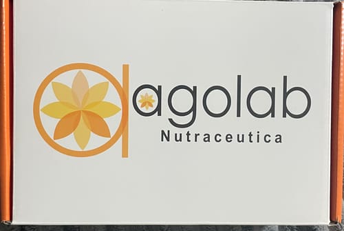 Recensione di un cliente che mostra la confezione dell'integratore Omega 3 Tri-Action di Agolab Nutraceutica.