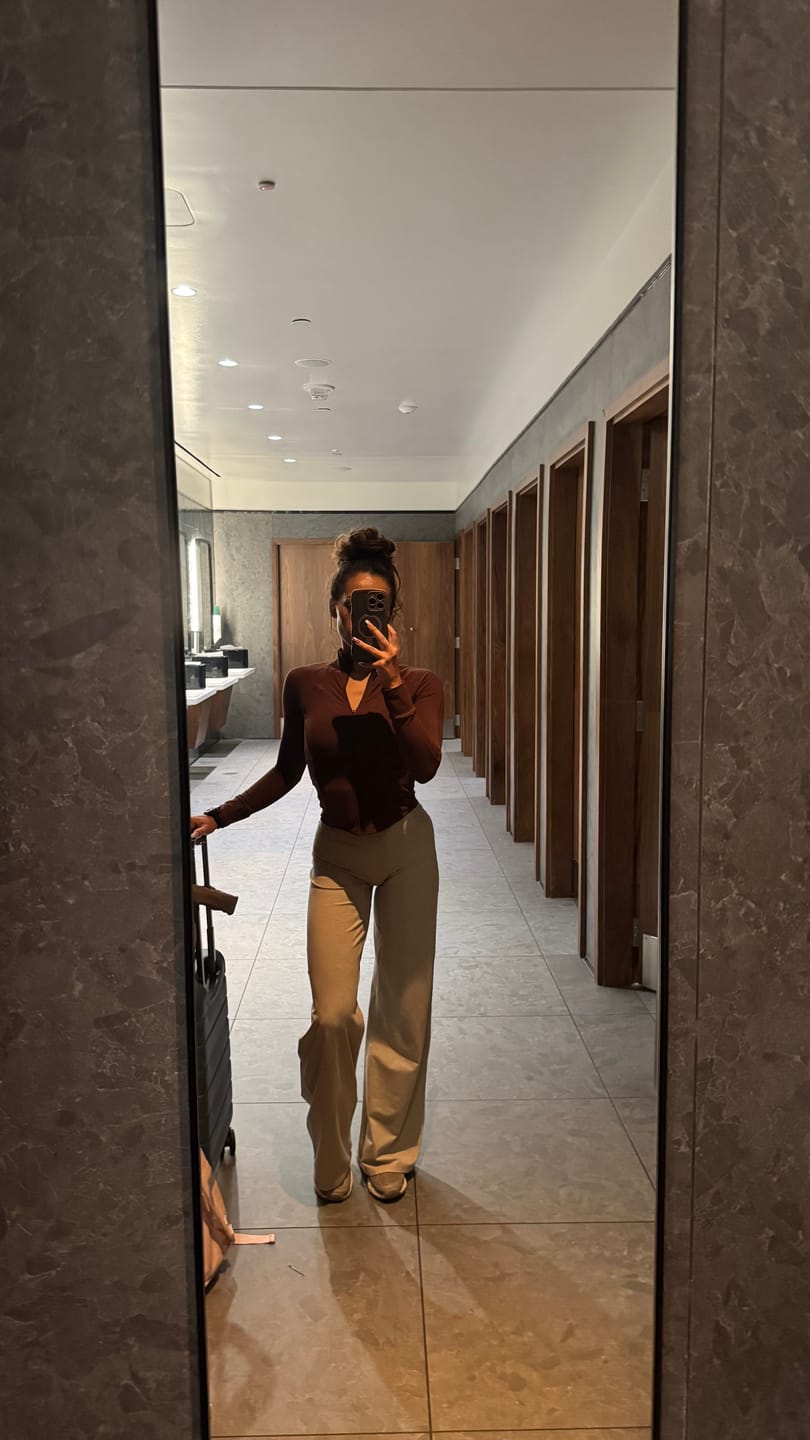 Customer photo review of W2227 - Reset Wide Leg Legging