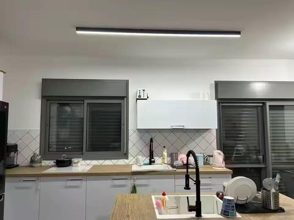 Customer photo review of WOMO Lineare LED Deckenleuchte Flur Lang Schmal Metall-WM1003