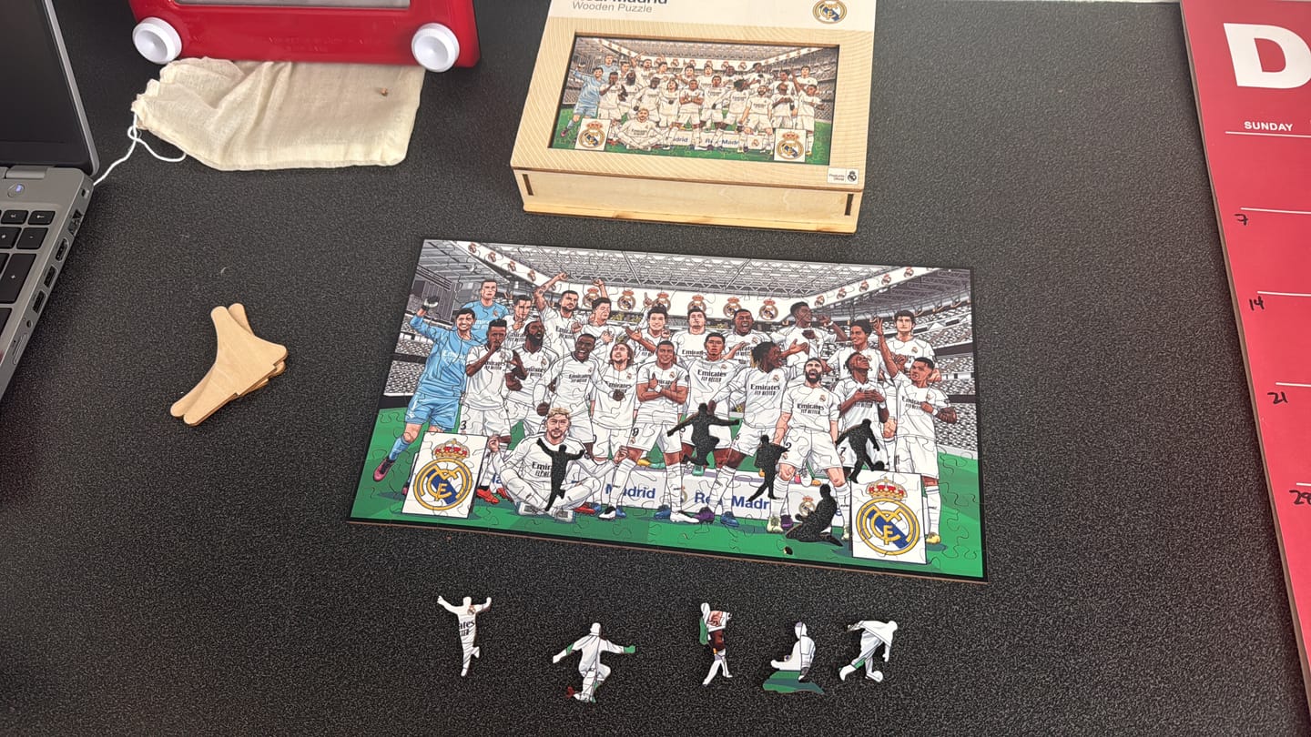 Customer photo review of Real Madrid CF® Team - Wooden Puzzle