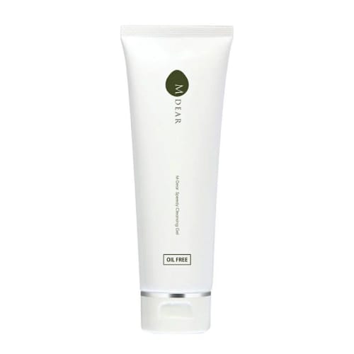 レビューに投稿されたスピーディー クレンジングジェルの白いチューブ。