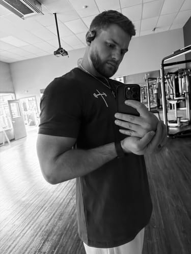 Customer photo review of Kingdom Performance Tee