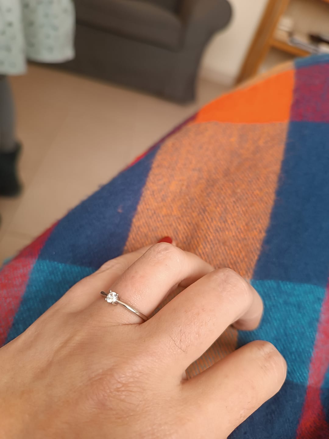 Customer photo review of Anillo Circonita Solitaria