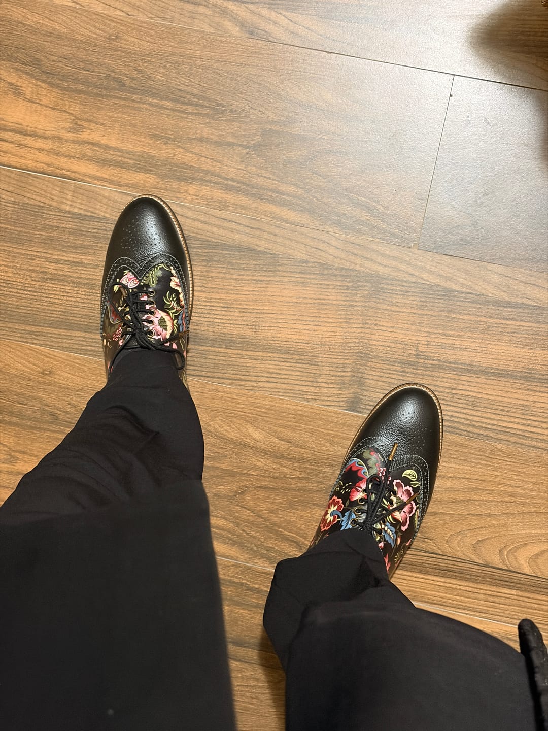 Customer photo review of Bageecha Brogues Men – Coal
