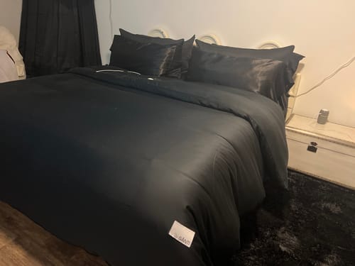 Customer photo review of BRISA Over-Sized Eucalyptus Bedding Set
