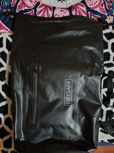 Customer photo review of Mochila Outdoor PUELO 25 Lts 100% Impermeable DRYSAFE Negra