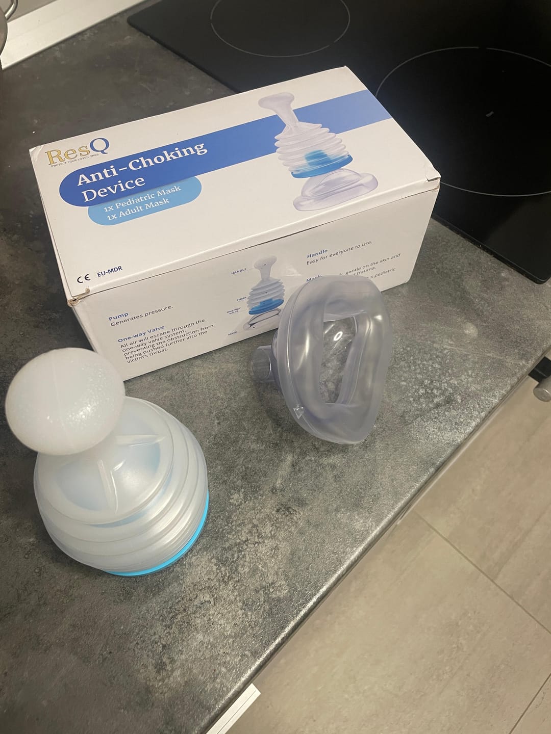 Customer photo review of 1 ResQ Protiudusovací Prístroj