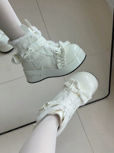 Customer photo review of Winter Fleece-Lined Platform Lolita Snow Boots – Cute & Sweet Style